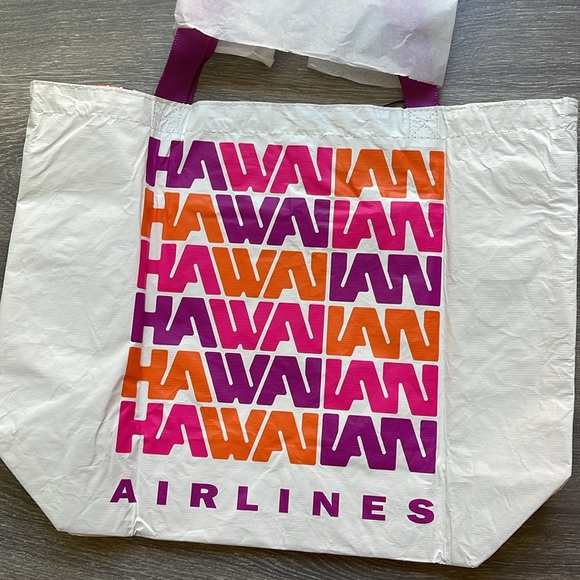 Aloha Collection x Hawaiian Airlines Reversible Tote, Vintage Pualani - Picture 6 of 12